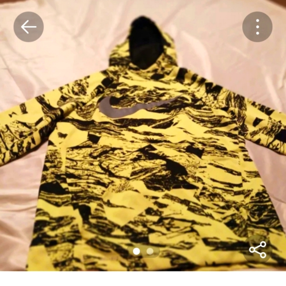 boys nike hoodie